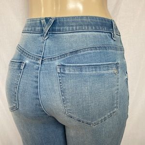 DEMOCRACY Jeans Women Tummy Control Size 6 Scalloped Hem Vintage Light Blue NWOT